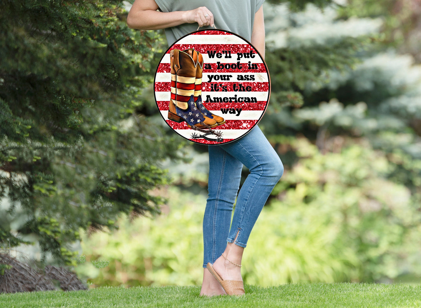 Pondremos una bota en tu culo Es el letrero de madera hecho a mano impreso redondo al estilo americano