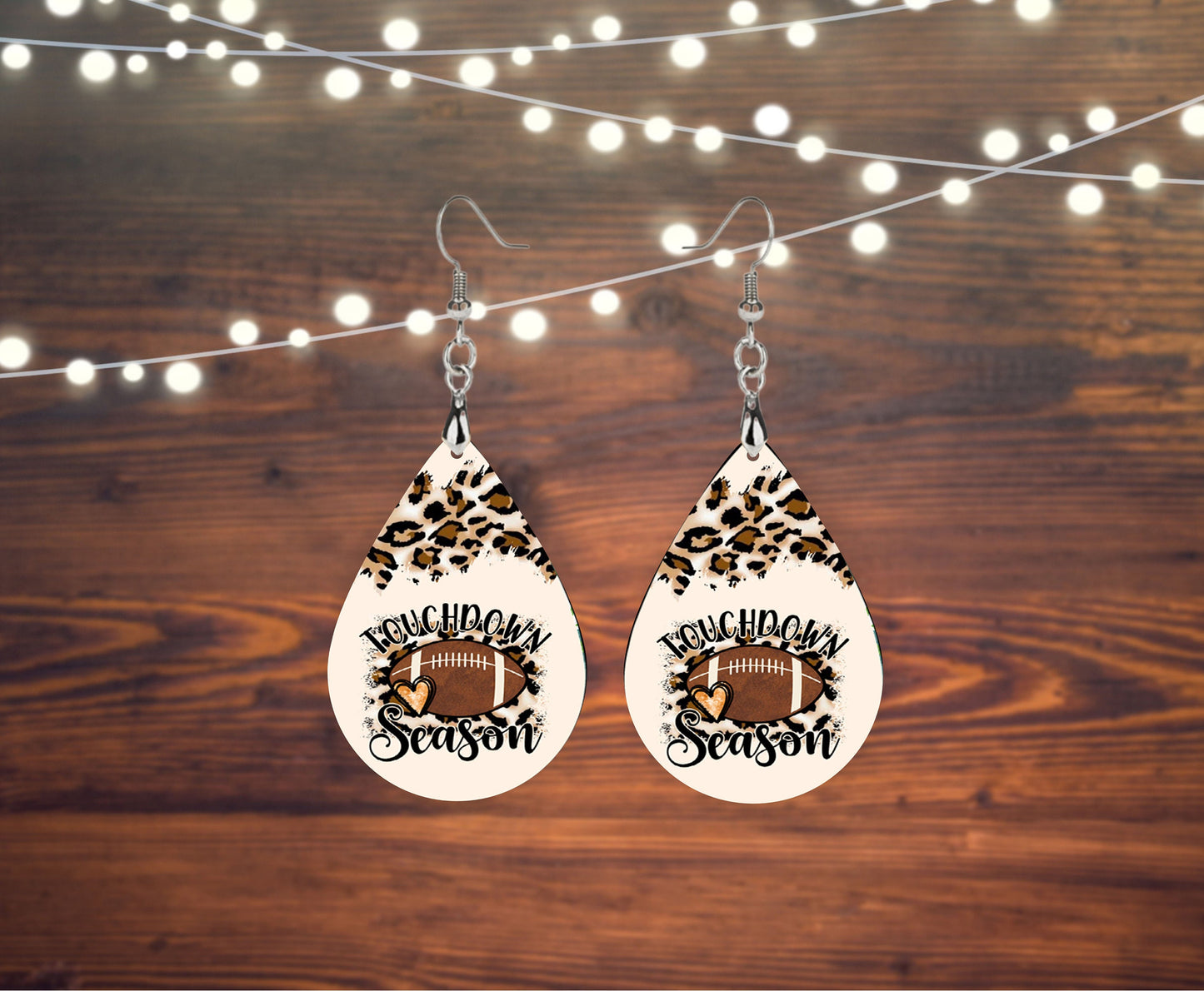 Touchdown Season Football Wood Print Tear Drop Dangle Pendientes impresos Joyería hecha a mano