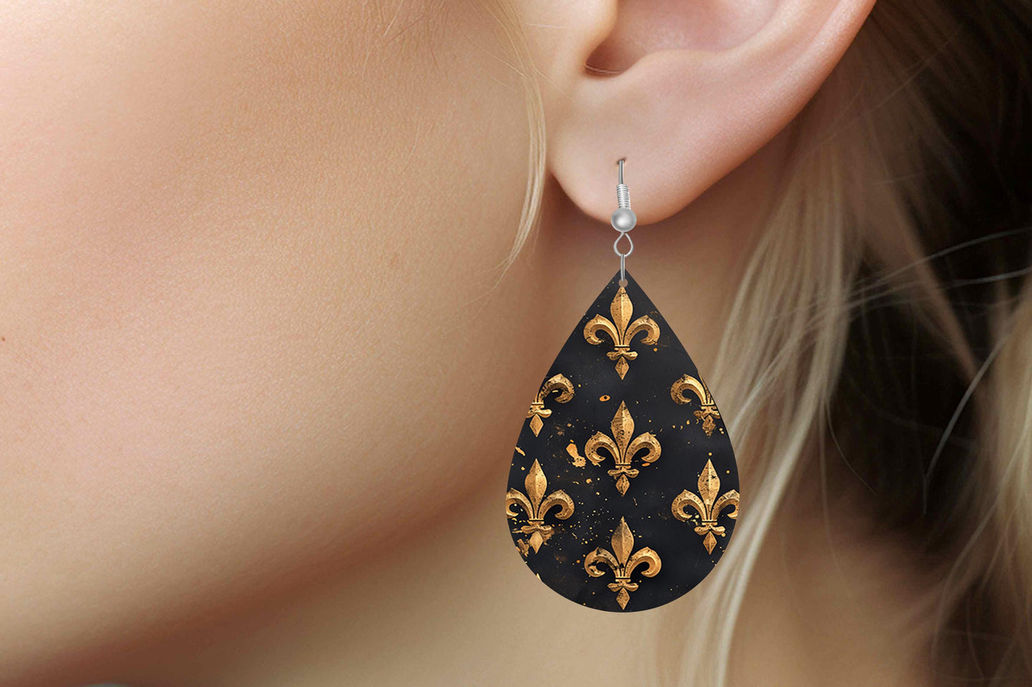 New Release Black and Gold Fleur de Lis Print Earrings Tear Drop Wood Dangle Earrings Hypoallergenic Jewelry