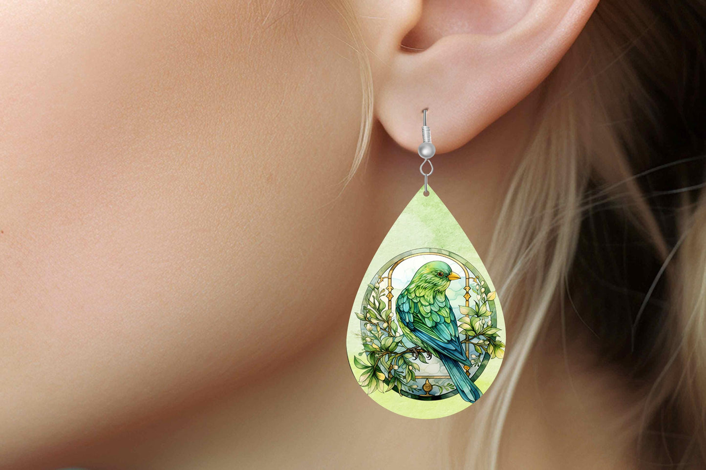 New Release Green Birds Print Earrings Tear Drop Wood Dangle Earrings Hypoallergenic Jewelry