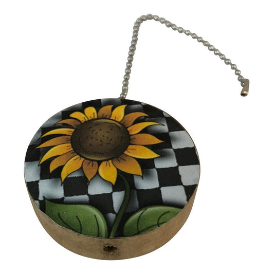 Checkerboard Sunflower Round Wood Fan / Light Pull