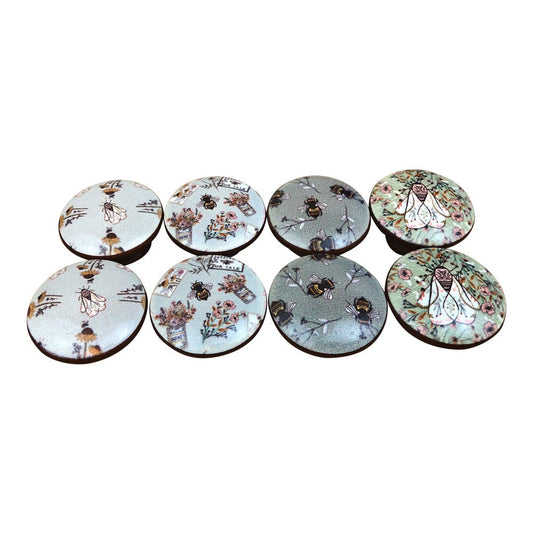 Set of 8 Carolina Bees Cabinet Knobs