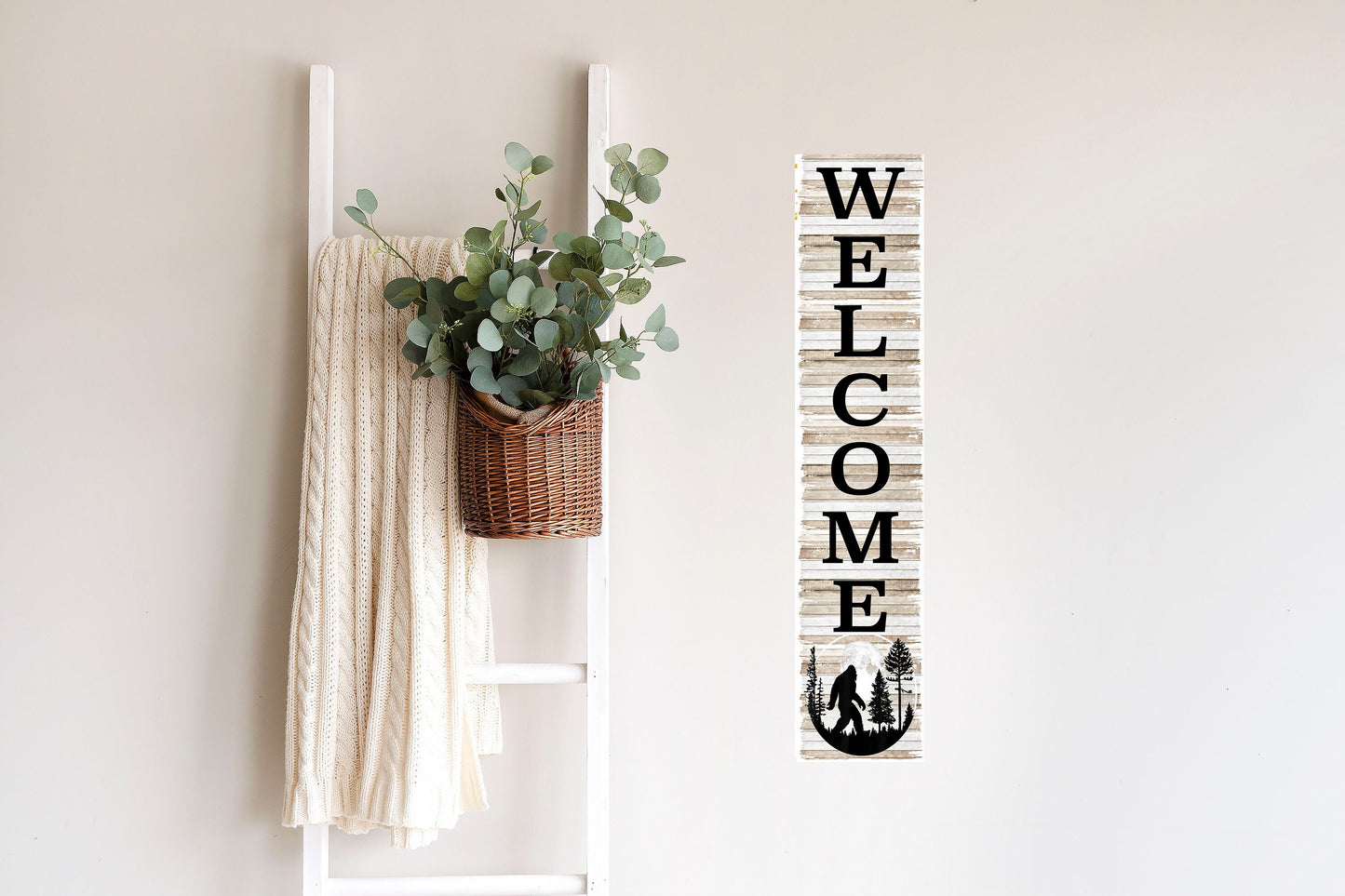 24 Inch (2 Foot Tall) Squatch Welcome Vertical Wood Print Sign