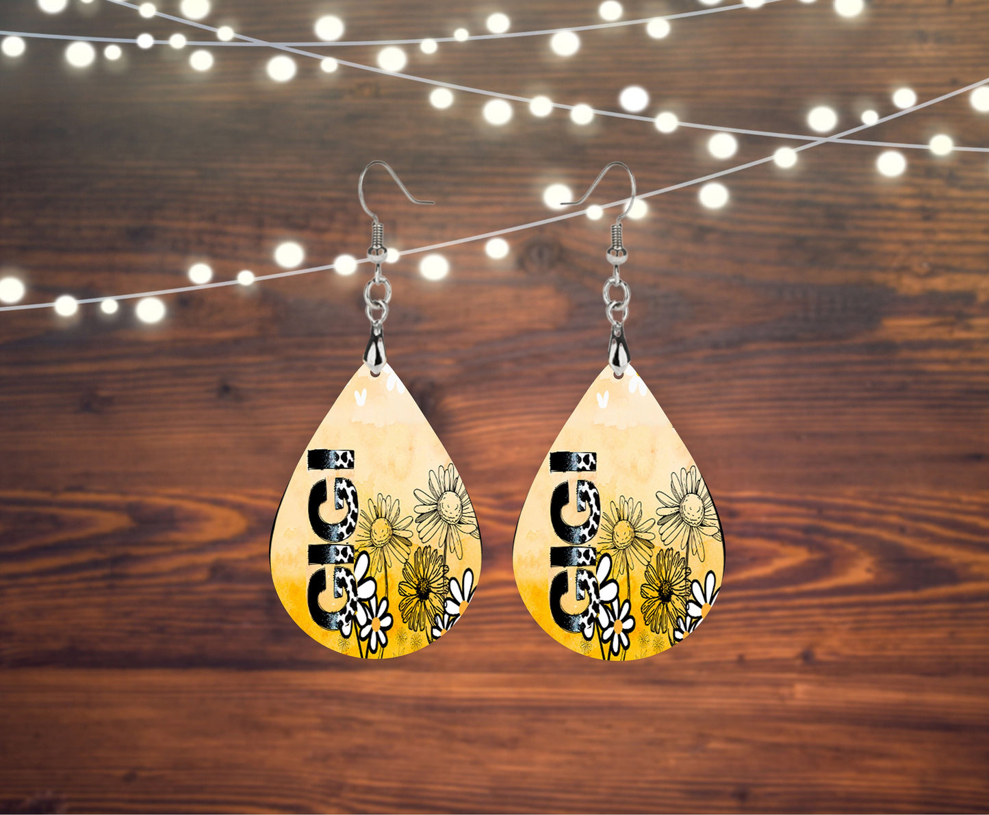 Yellow Daisy Gigi Wood Print Tear Drop Dangle Pendientes impresos Joyería hecha a mano