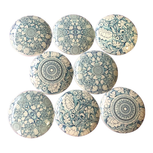 Set of 8 Portuguese Tile Mandala Print Wood Cabinet Knobs, Drawer Knobs, Blue and White Knobs, Cabinet Pulls